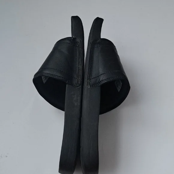 Lacoste Black Crocodile Slide Sandals - Picture 6 of 8